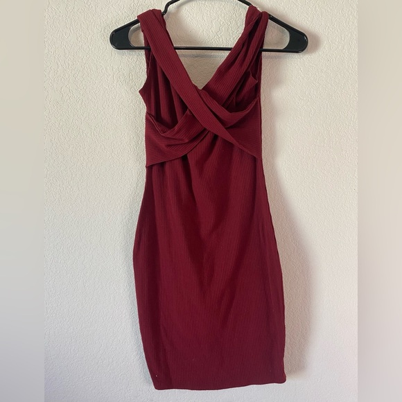 Paparazzi Maroon Wine Red Bodycon Dress w/ Crossed Tops Size S - Picture 1 of 7